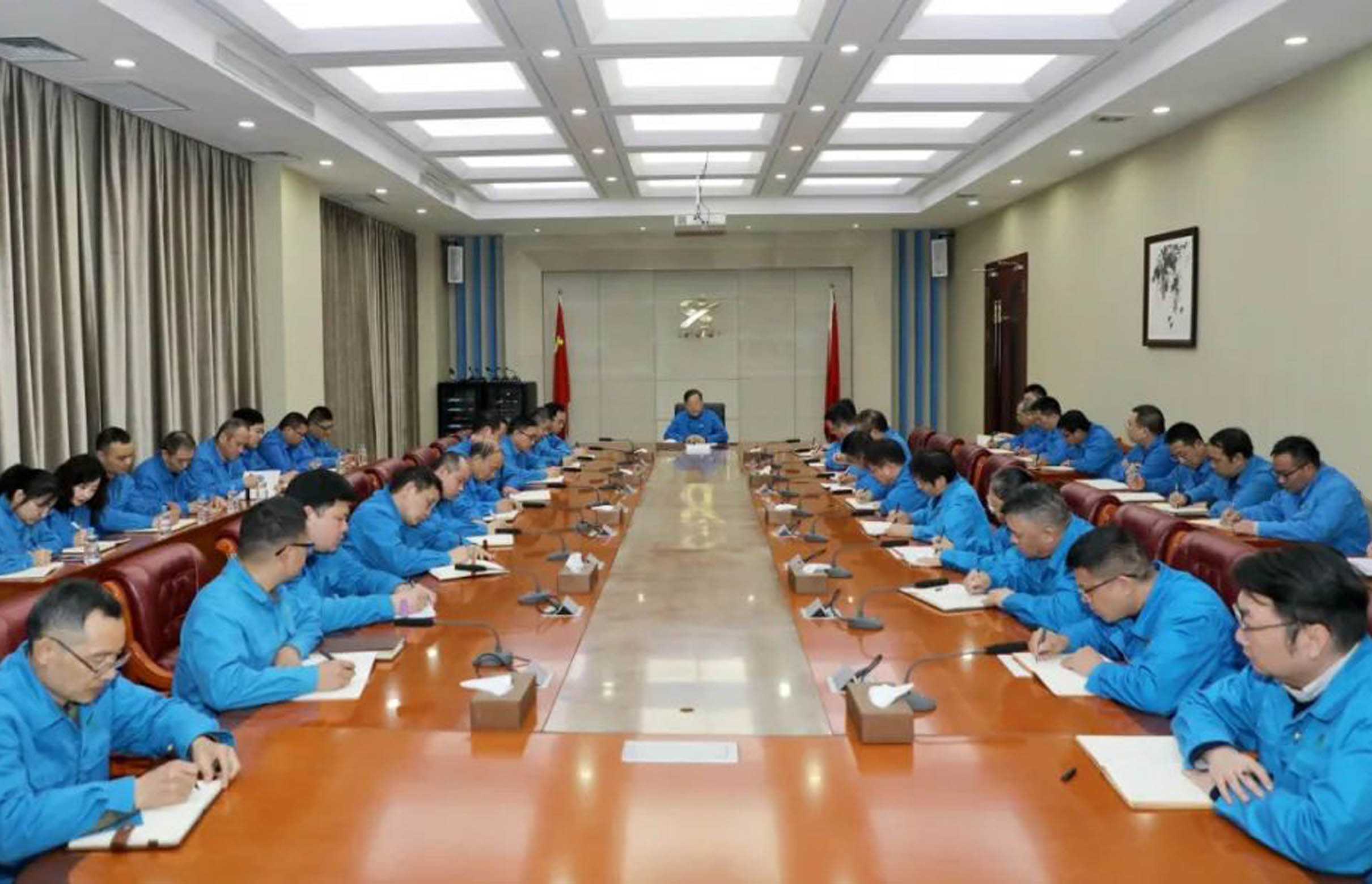 学习民营企业座谈会精神——乐鱼在线登录入口,乐鱼（中国）乐鱼集团：发挥装备能力强、制造能力强、创新能力强的优势，坚守主业、做强实业。